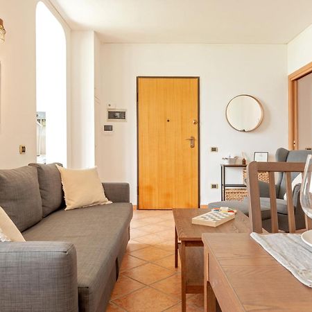 Cozy Retreat In Coastal Livorno Appartement Buitenkant foto