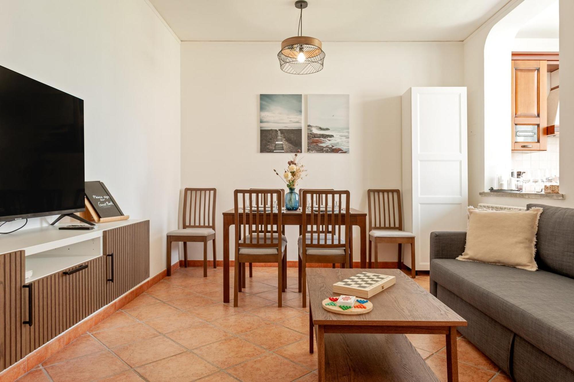 Cozy Retreat In Coastal Livorno Appartement Buitenkant foto