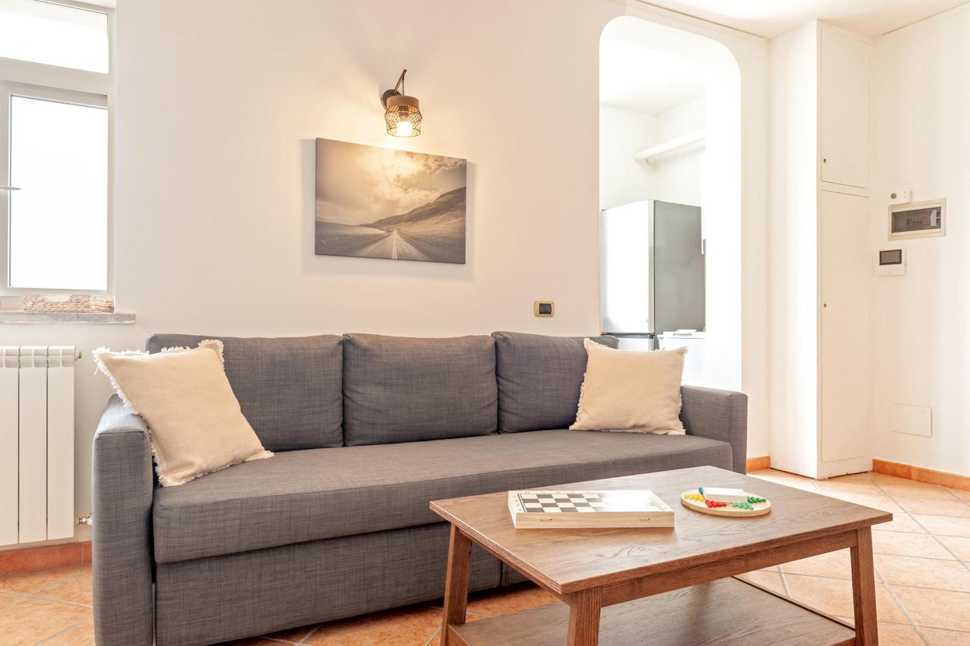 Cozy Retreat In Coastal Livorno Appartement Buitenkant foto
