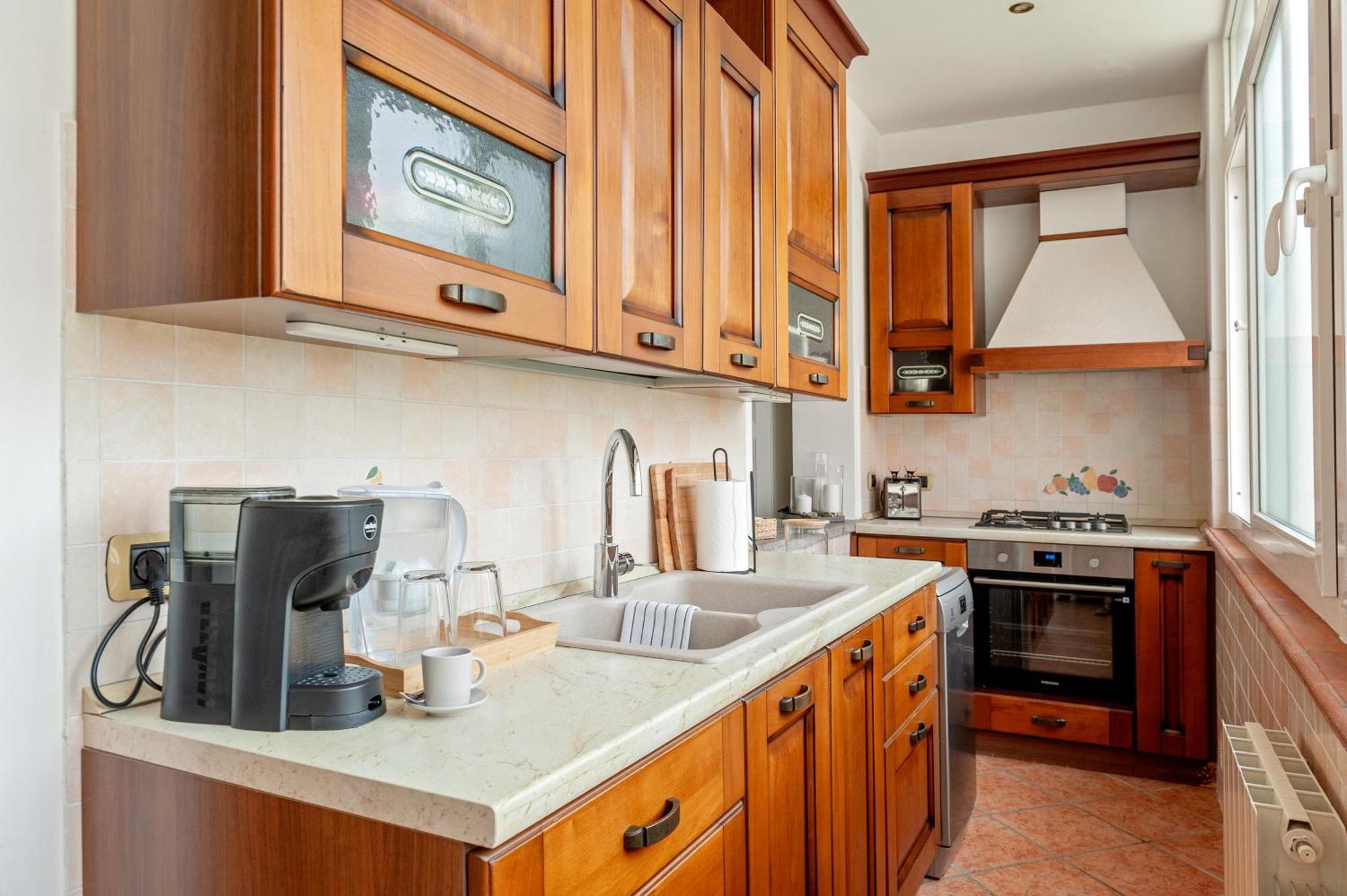 Cozy Retreat In Coastal Livorno Appartement Buitenkant foto